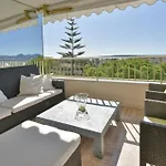 아파트 Close To Downtown Swimming Pool And Sea View